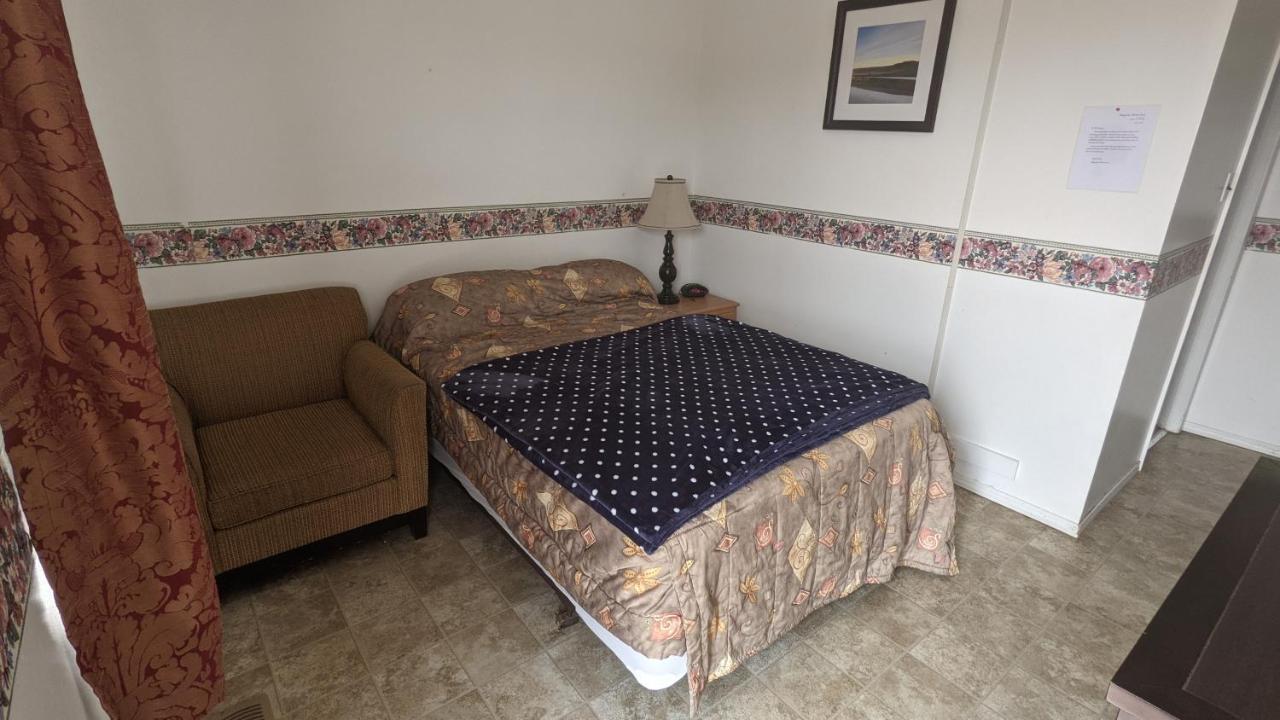 Balgonie Motel Motor Inn Pilot Butte Экстерьер фото