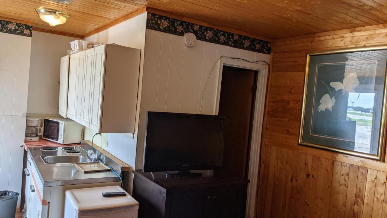 Balgonie Motel Motor Inn Pilot Butte Экстерьер фото